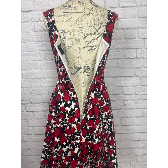 White House Black Market Fit and Flare Cocktail Dress Women Size 6 - Picture 6 of 9